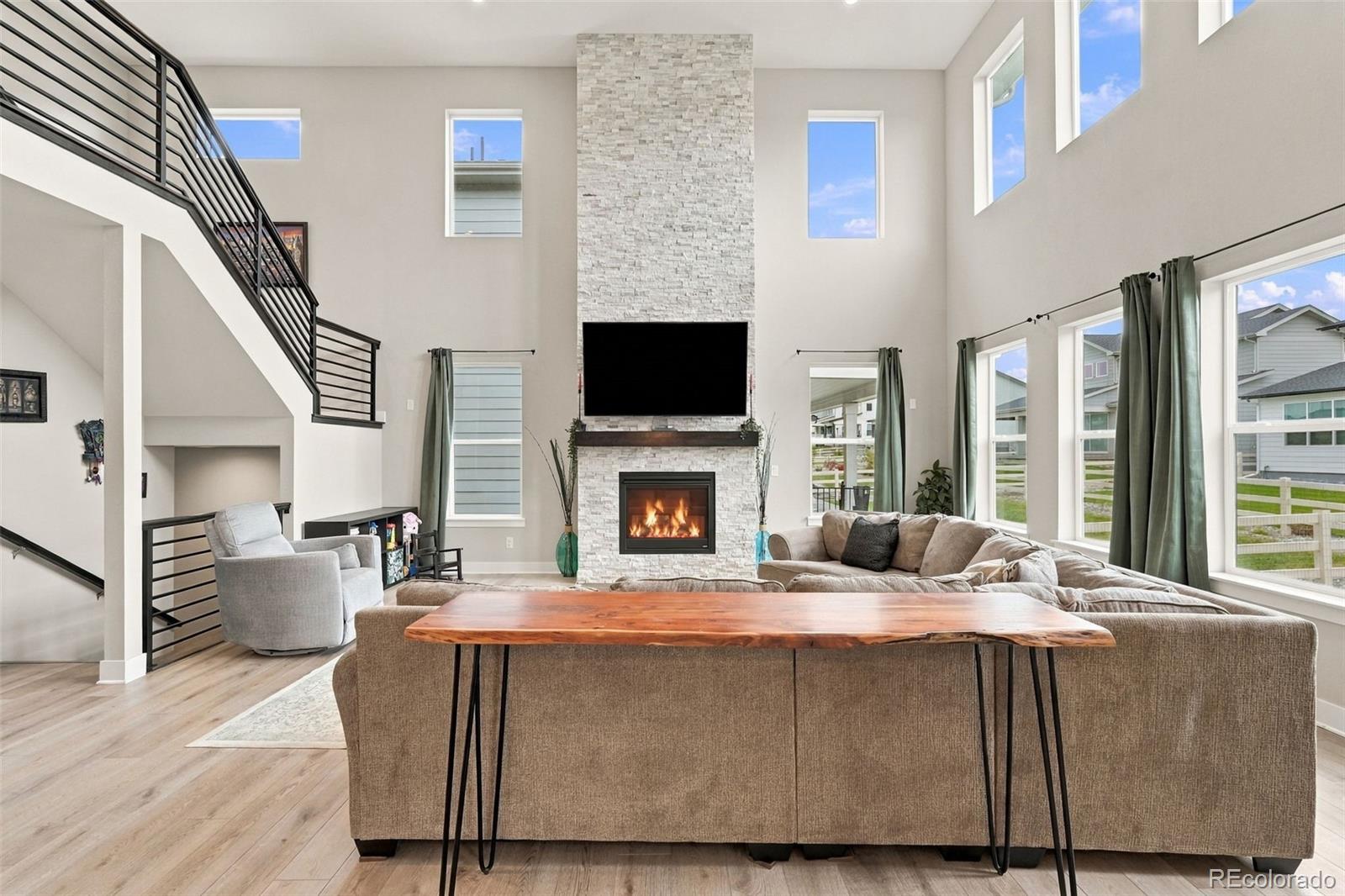 5895 Los Olivas Point