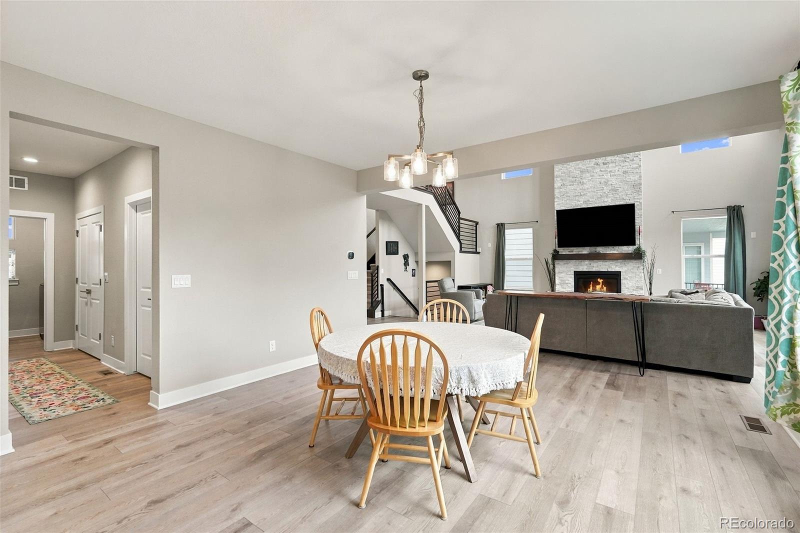 5895 Los Olivas Point