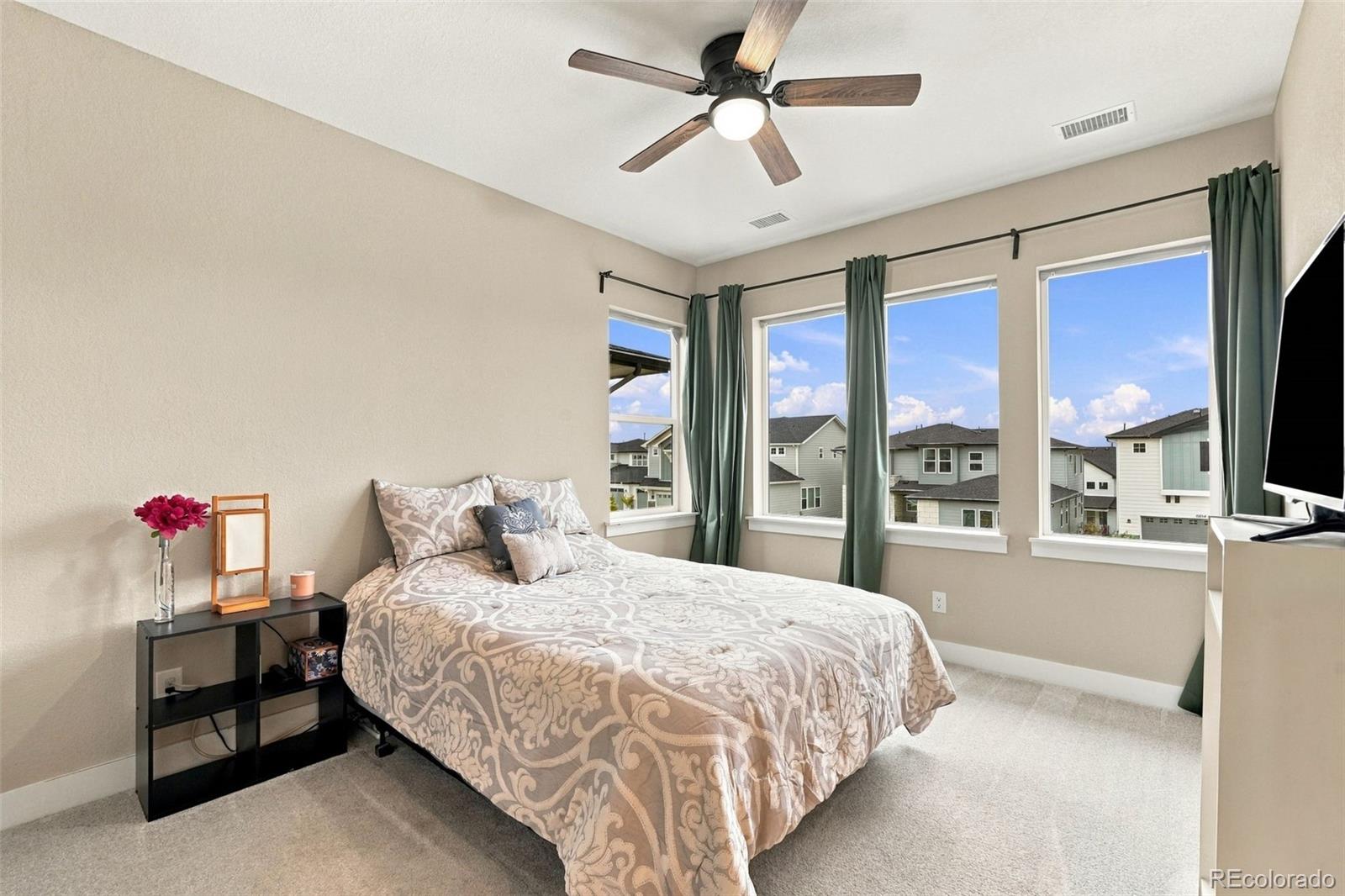 5895 Los Olivas Point