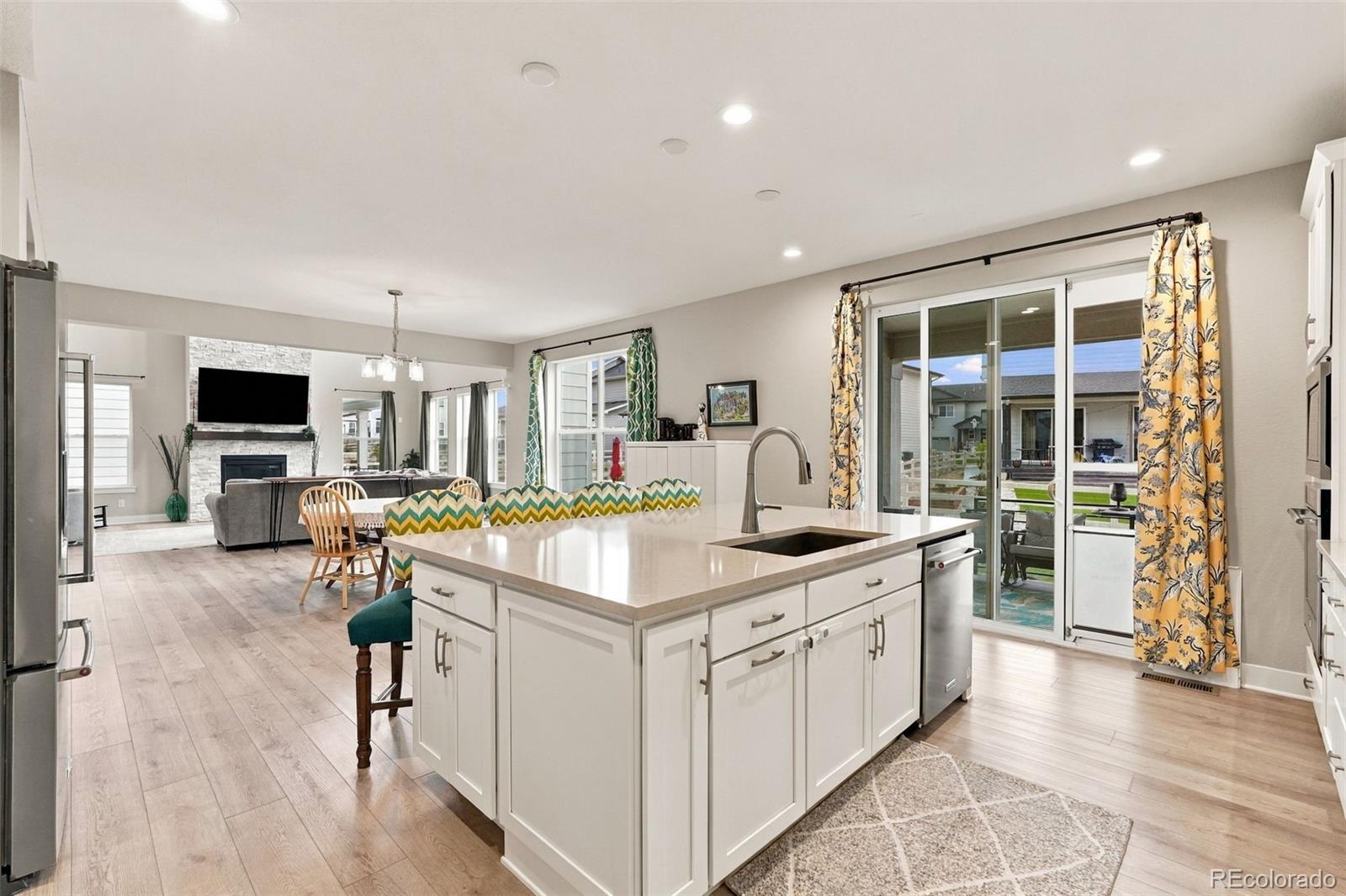 5895 Los Olivas Point