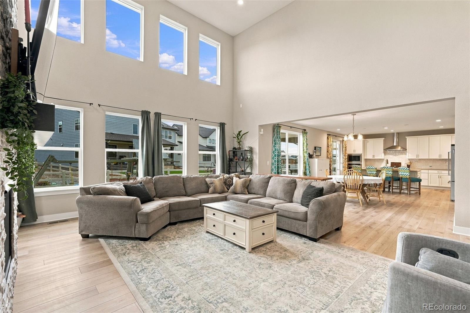 5895 Los Olivas Point