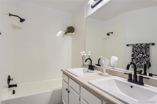14129 E Dickinson Drive Unit: D