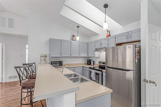 2675 S Deframe Circle