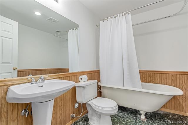 2675 S Deframe Circle