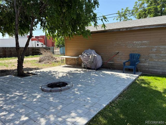 1000 Denver Avenue