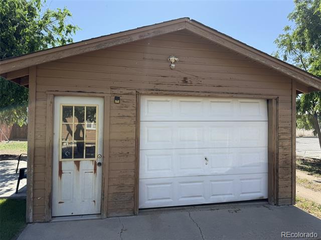 1000 Denver Avenue