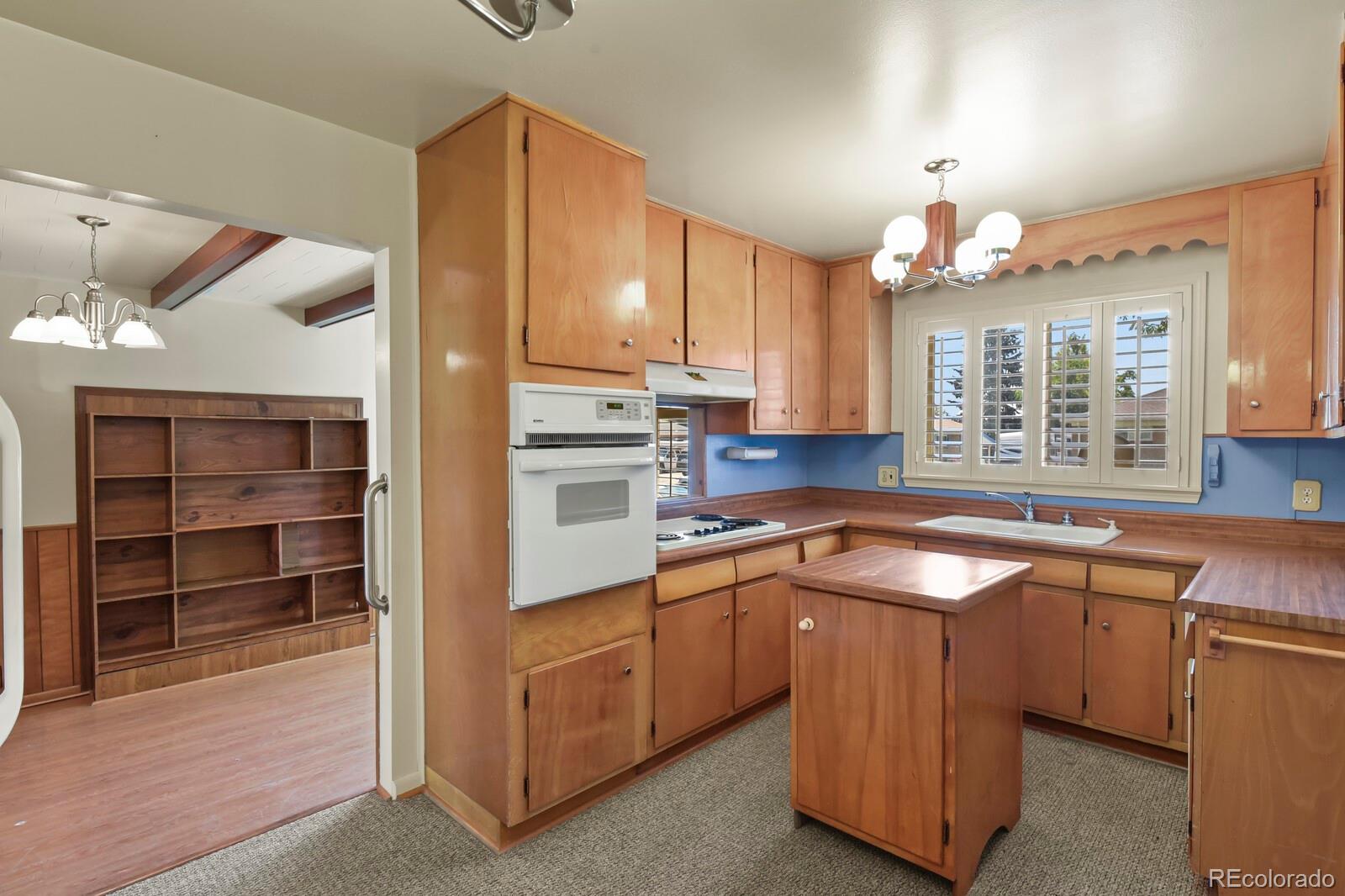 2281 Samuel Drive