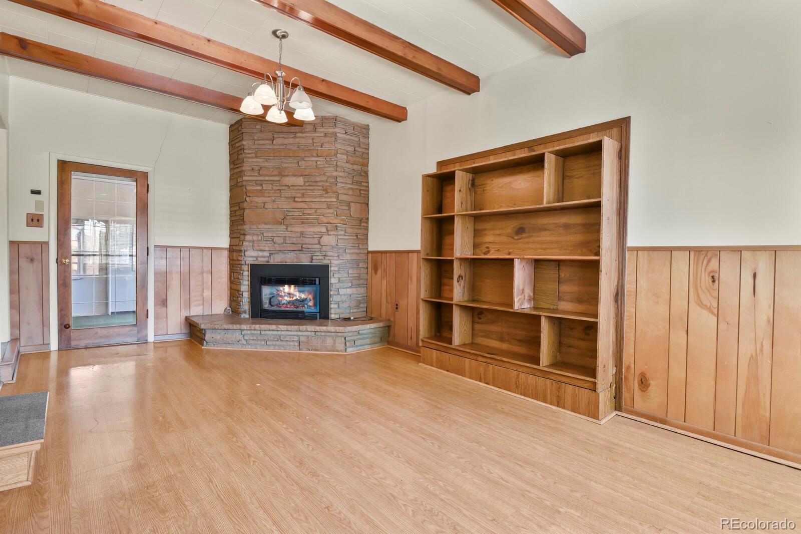 2281 Samuel Drive