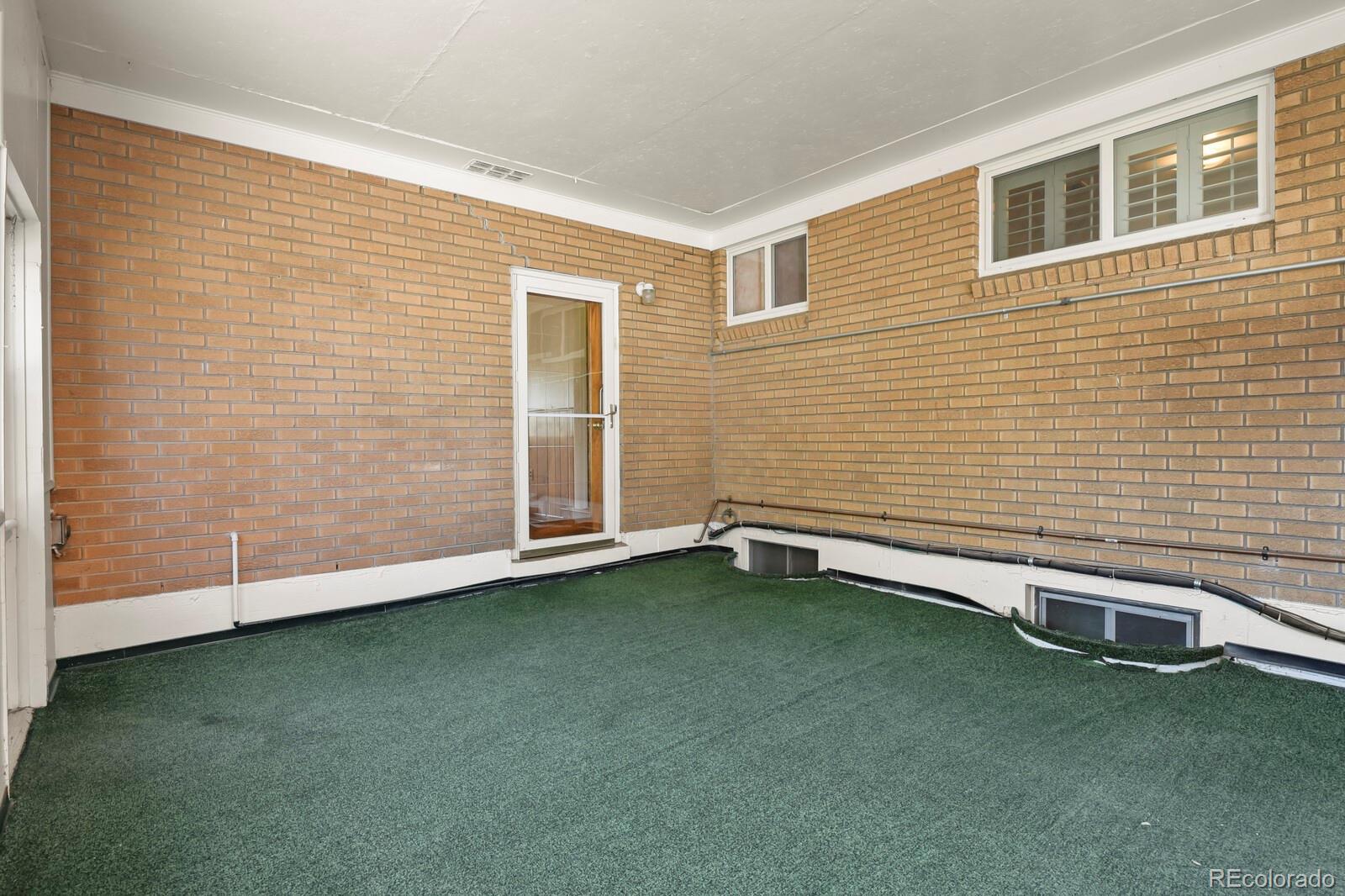 2281 Samuel Drive