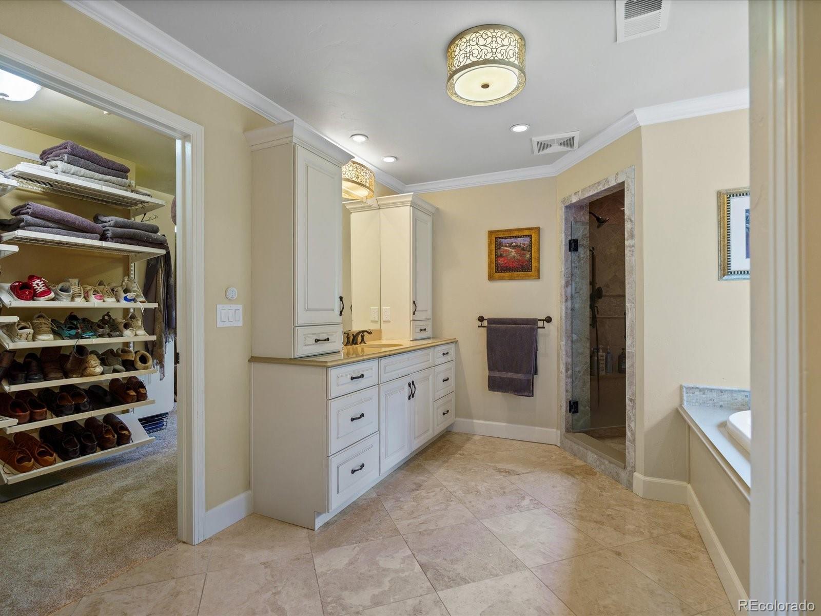 7646 S Bear Mountain