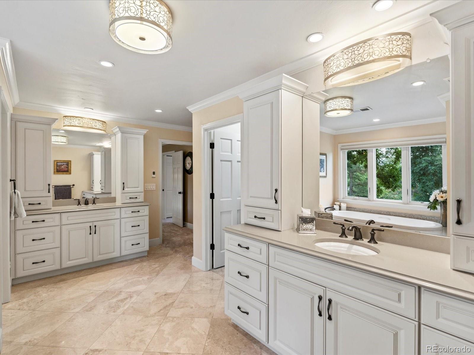 7646 S Bear Mountain