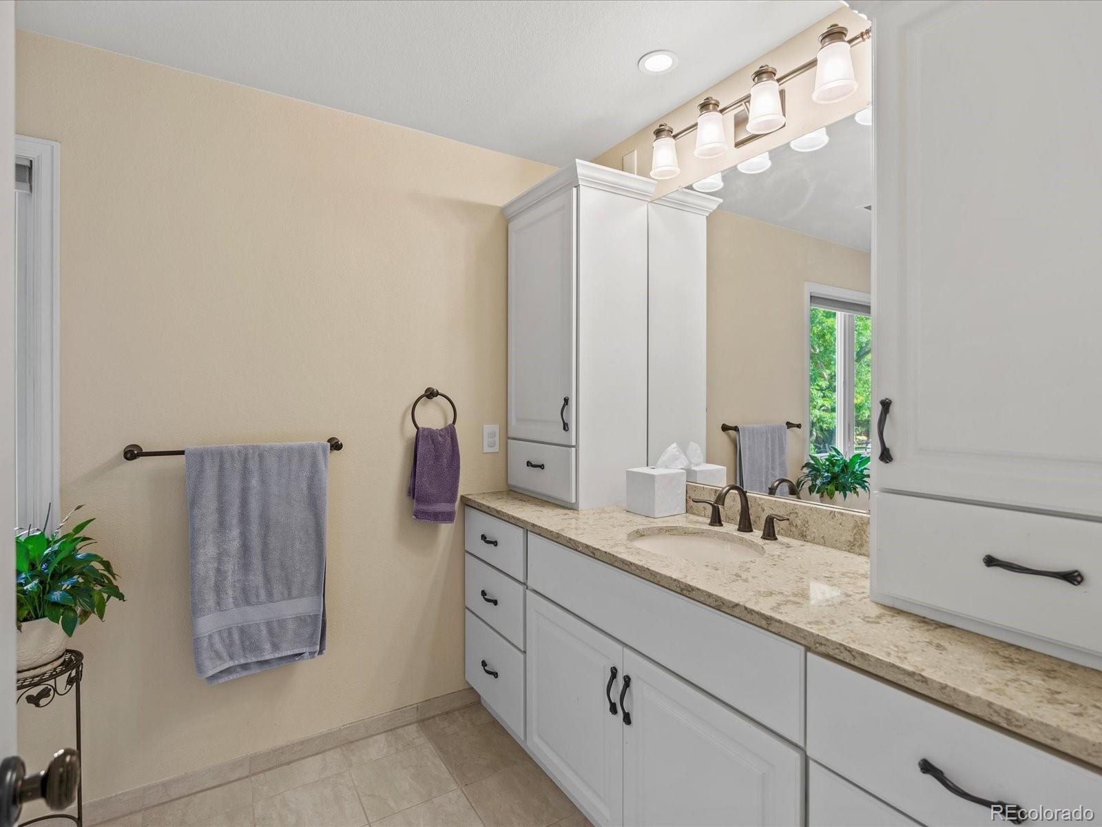 7646 S Bear Mountain