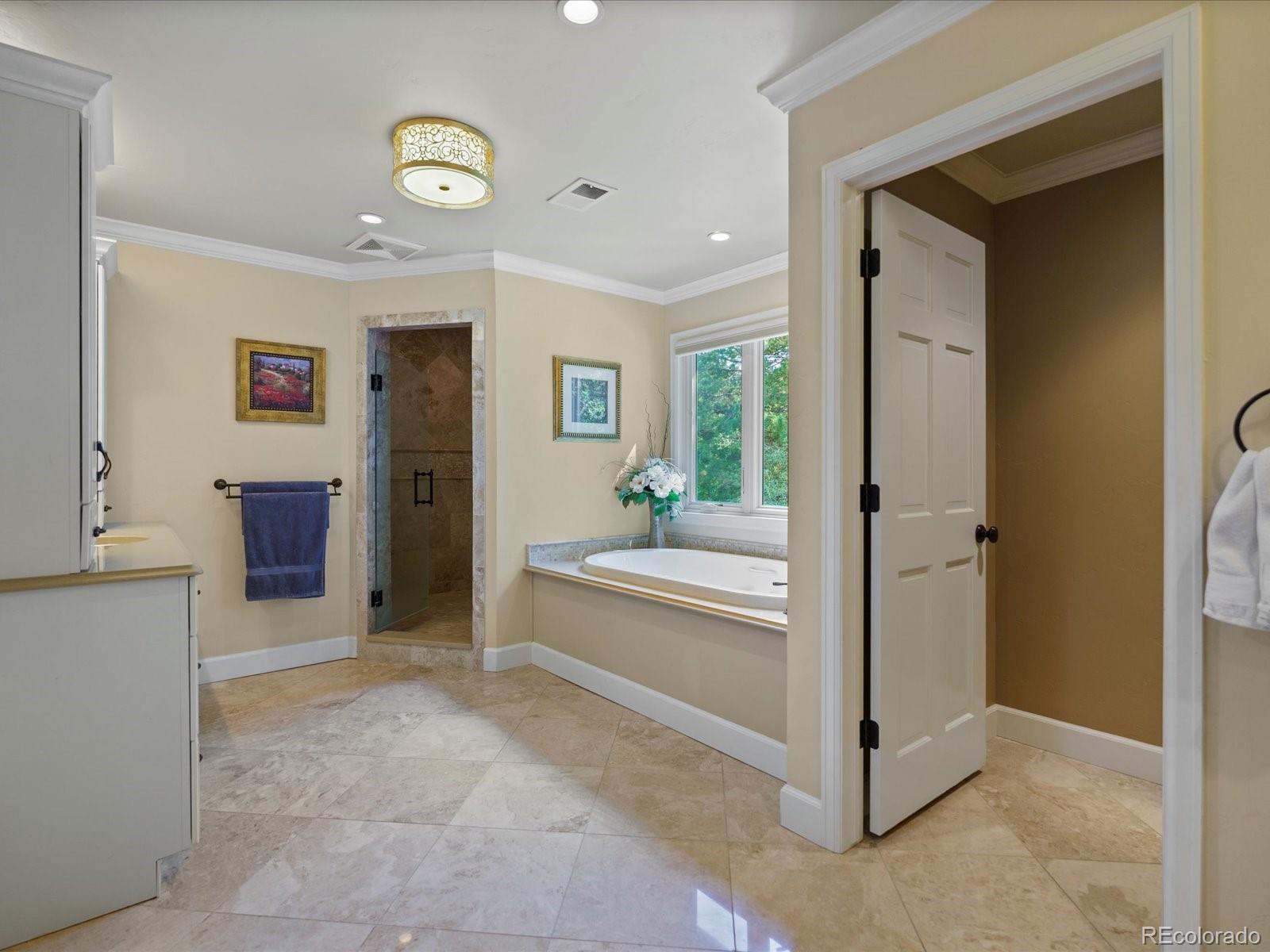 7646 S Bear Mountain
