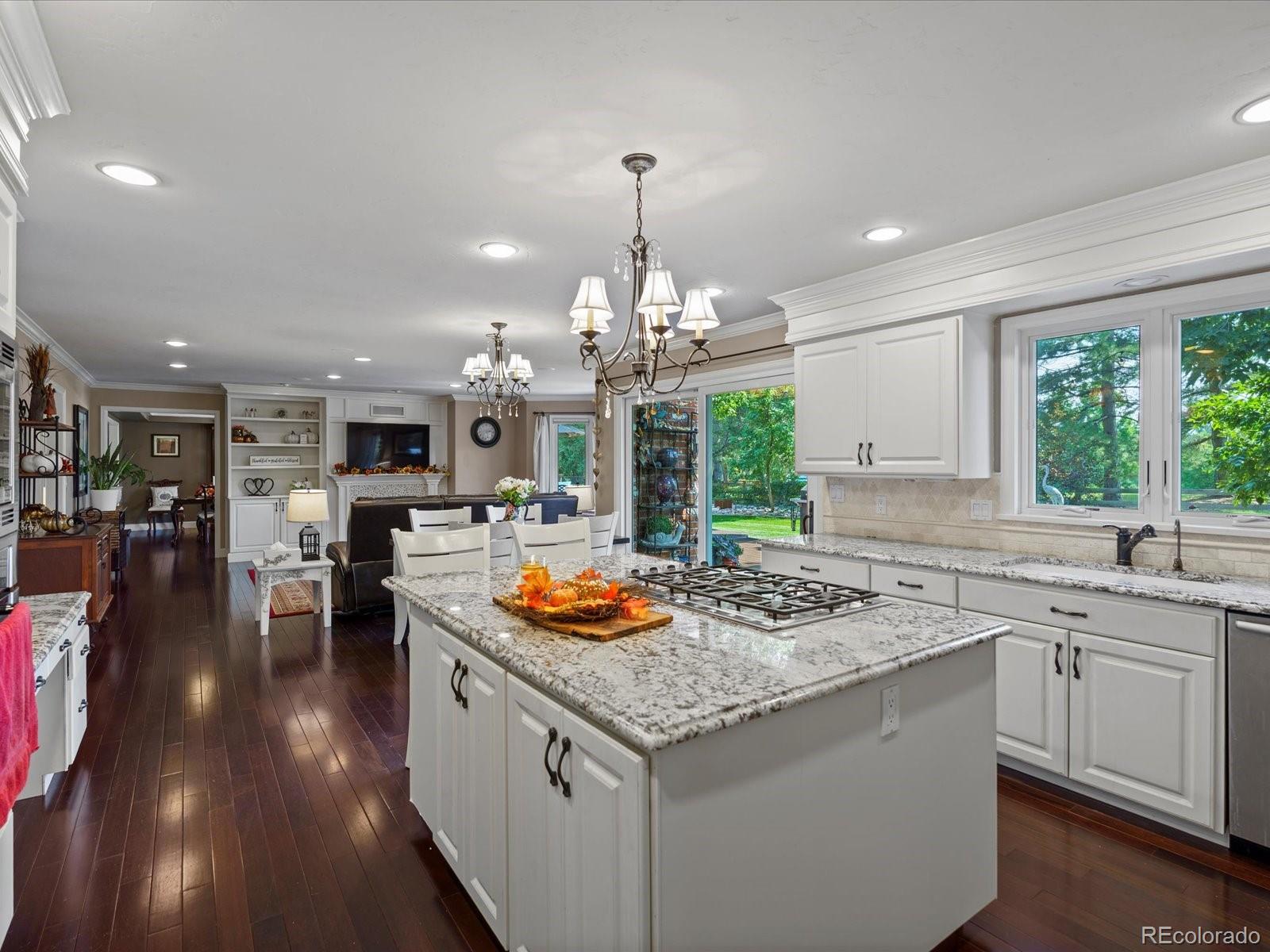 7646 S Bear Mountain