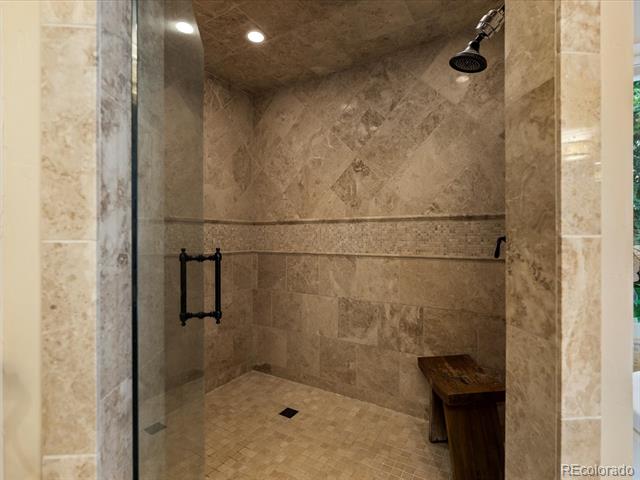 7646 S Bear Mountain
