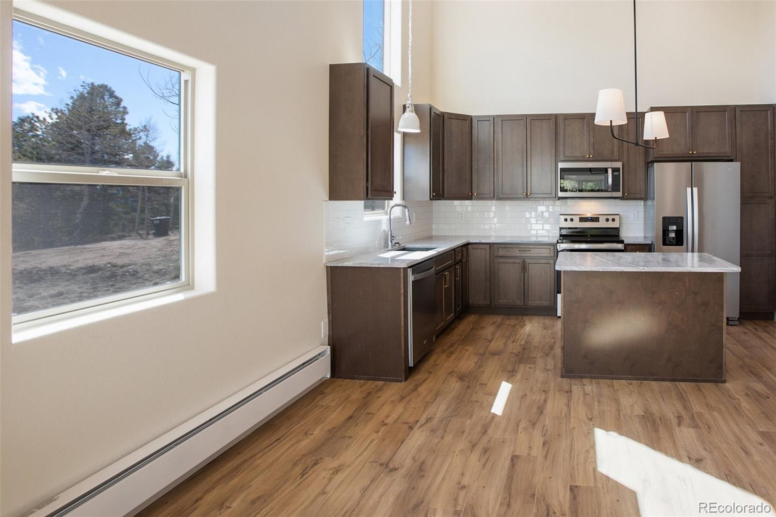52 W Eldorado Circle