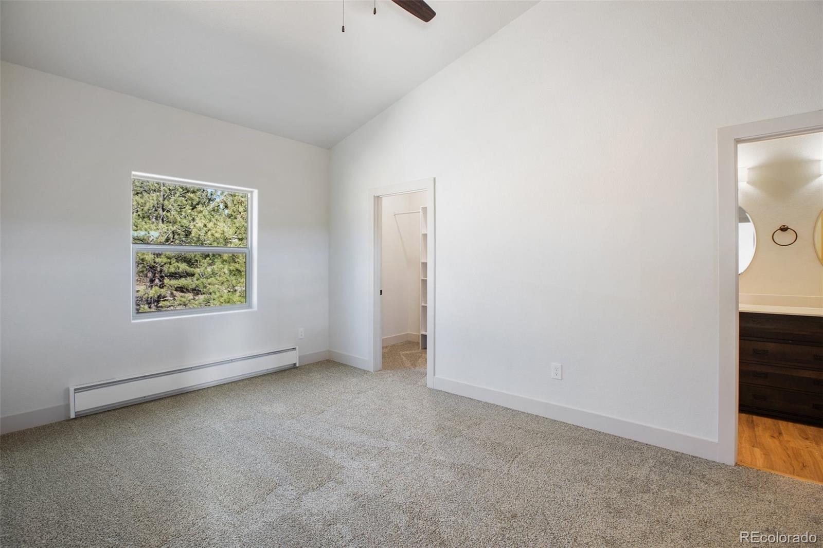 52 W Eldorado Circle
