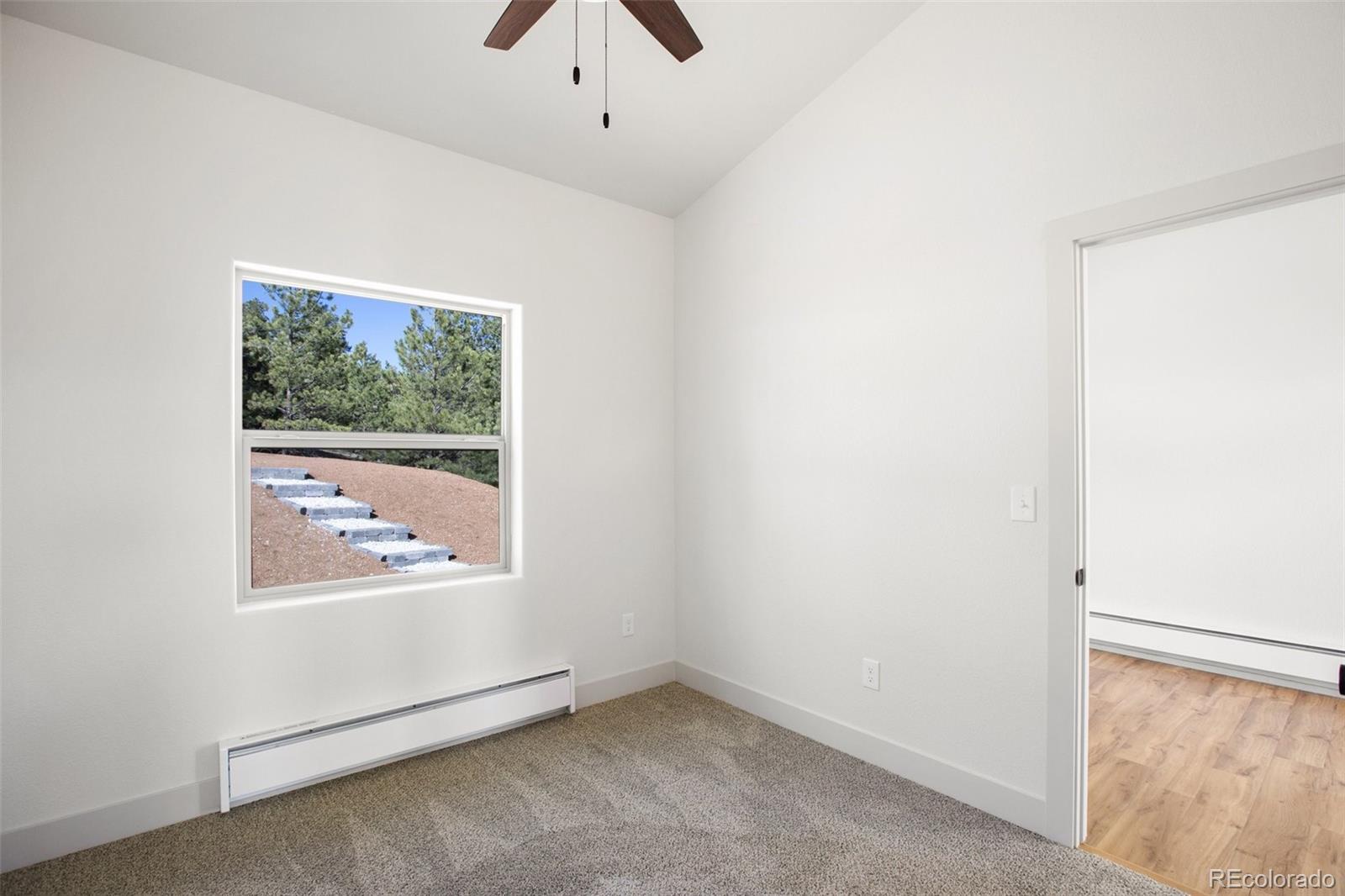 52 W Eldorado Circle