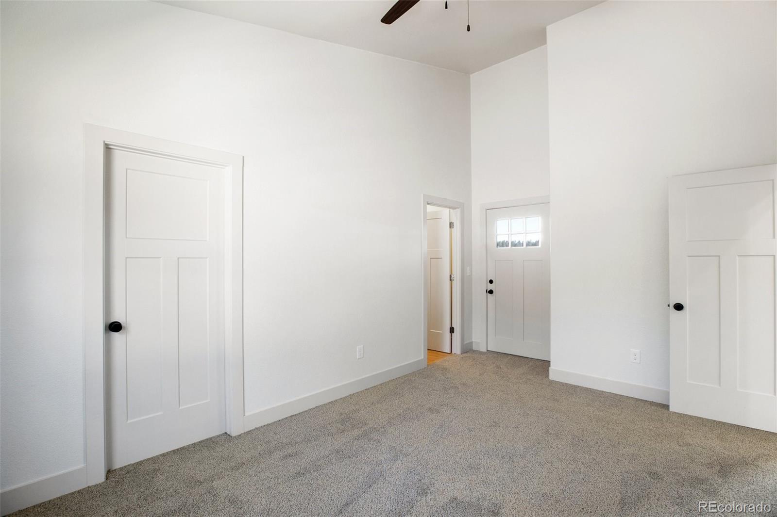 52 W Eldorado Circle