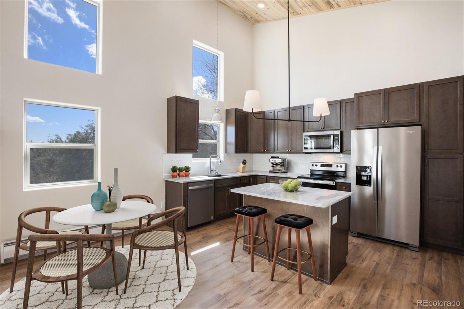 52 W Eldorado Circle