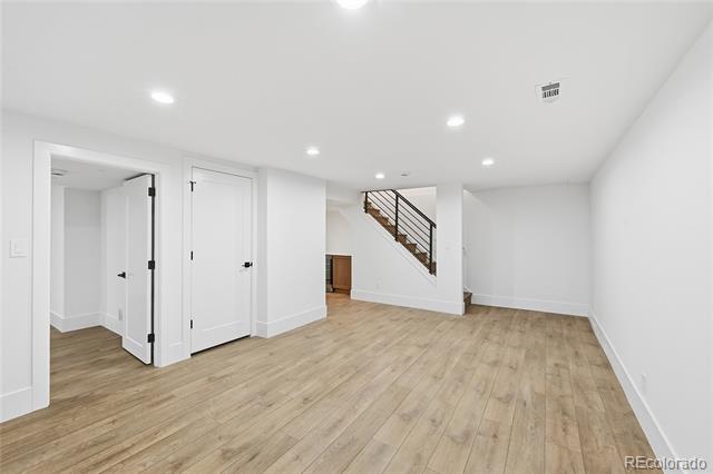 4011 S Magnolia Way