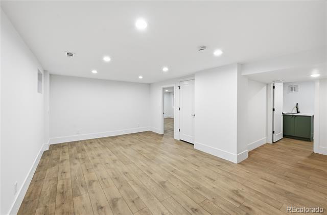 4011 S Magnolia Way