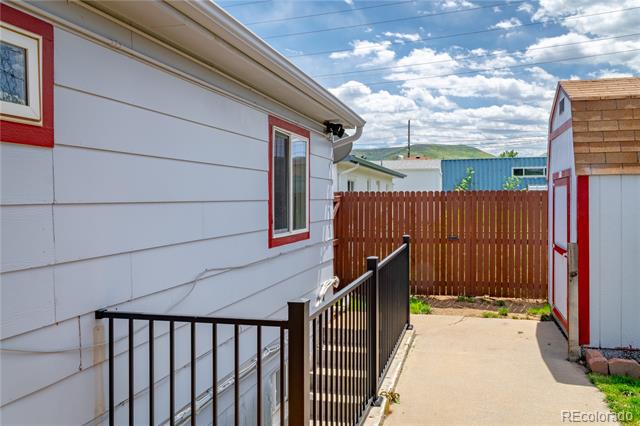 1035 Quartz Street