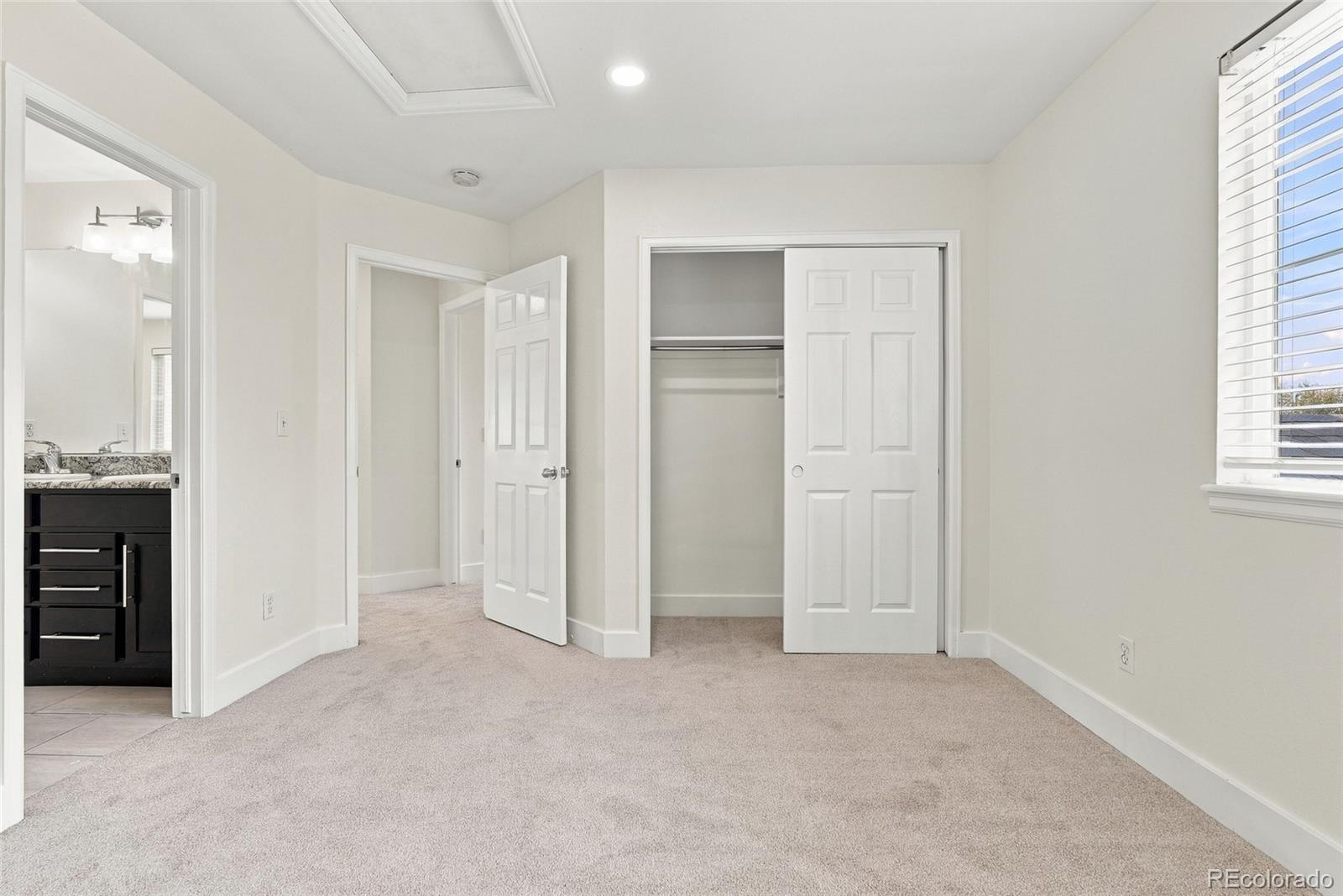 5070 S Olathe