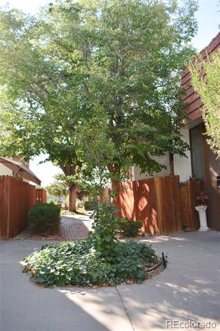 2815 S Locust Street Unit: F