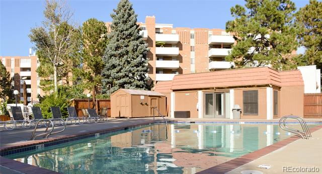 2815 S Locust Street Unit: F