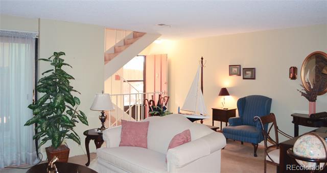 2815 S Locust Street Unit: F