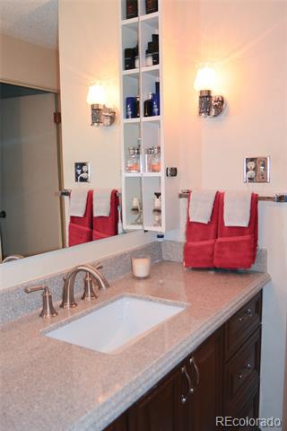 2815 S Locust Street Unit: F
