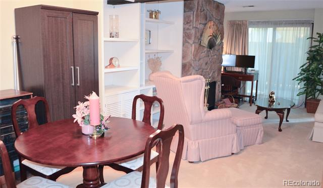2815 S Locust Street Unit: F