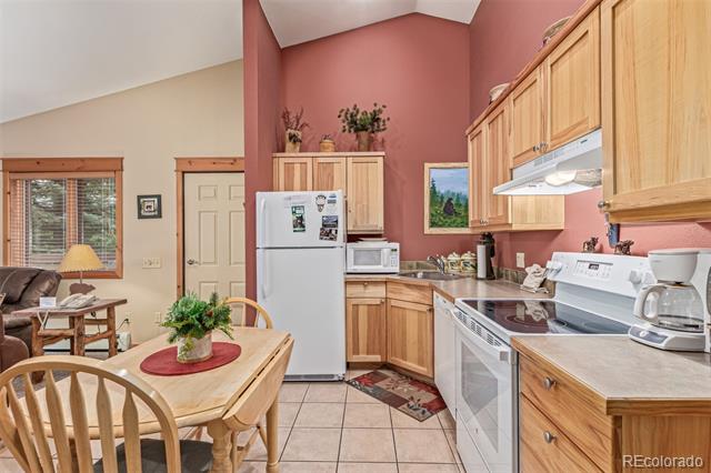 2100 Fall River Road Unit: 8
