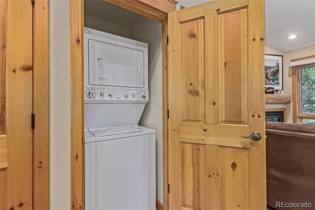 2100 Fall River Road Unit: 8