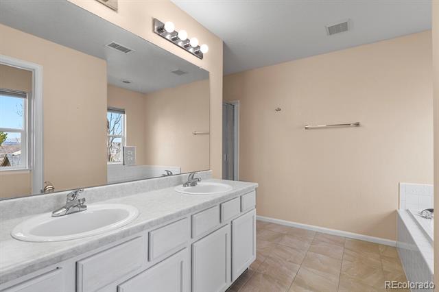 16 Whitehaven Circle