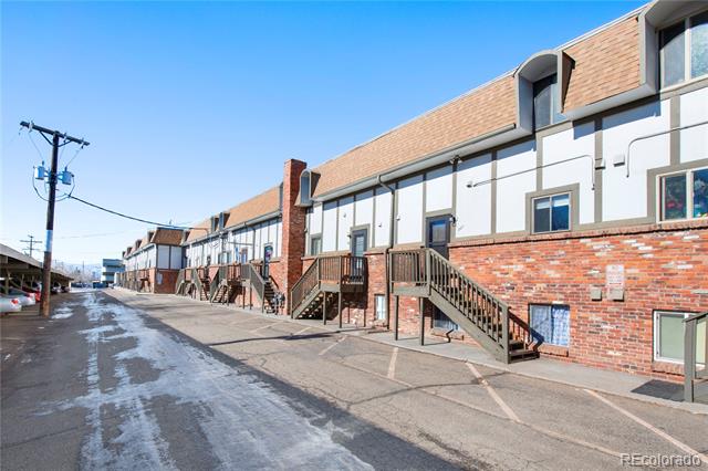 2700 S Holly Street Unit: 227