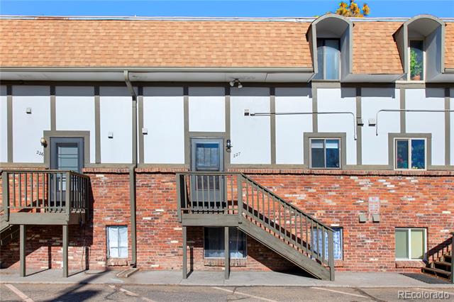 2700 S Holly Street Unit: 227