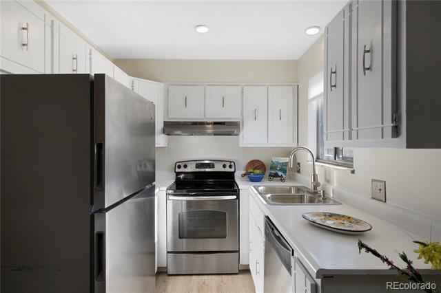 2700 S Holly Street Unit: 227