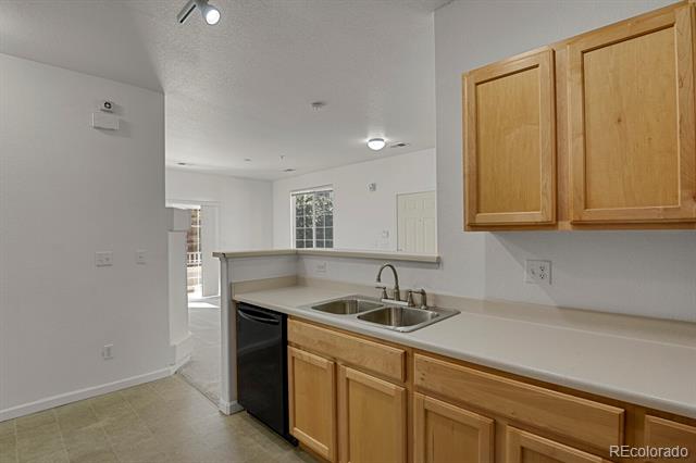 5255 Memphis Street Unit: 1105