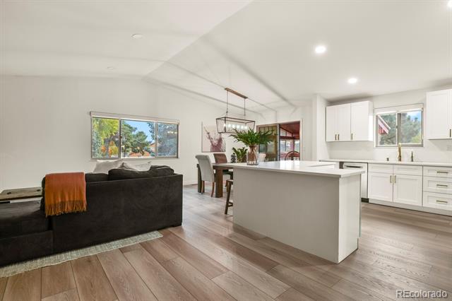 3825 E Cresta Loma Circle