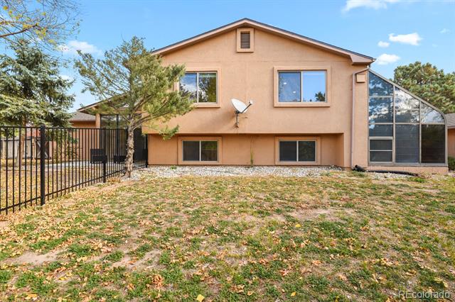 3825 E Cresta Loma Circle