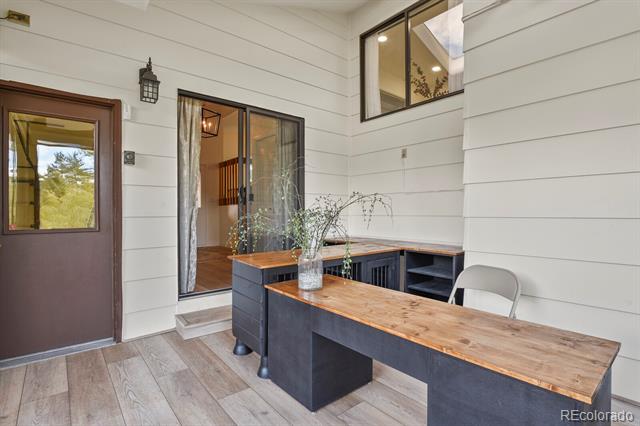 3825 E Cresta Loma Circle