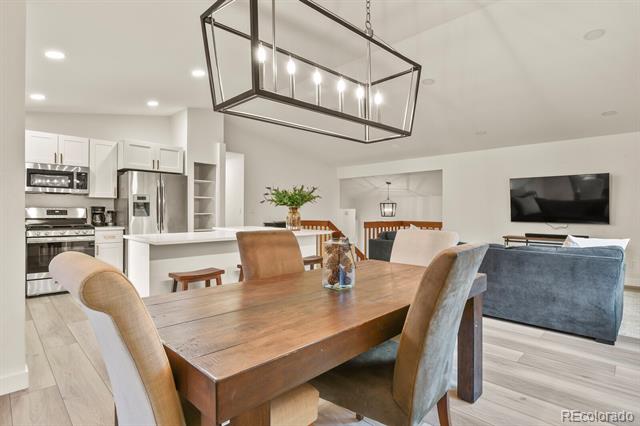 3825 E Cresta Loma Circle