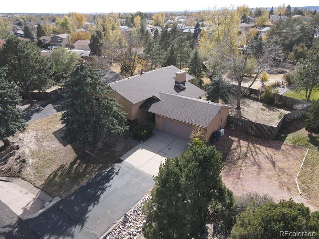 3825 E Cresta Loma Circle