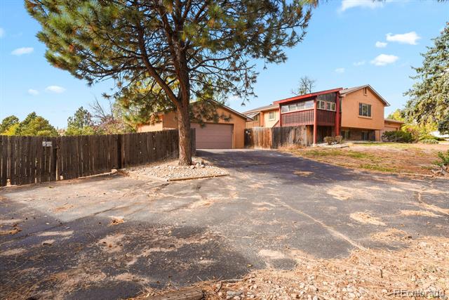 3825 E Cresta Loma Circle