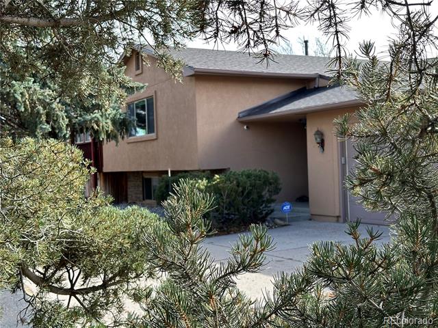 3825 E Cresta Loma Circle