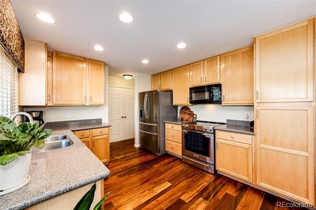 7083 Leopard Drive