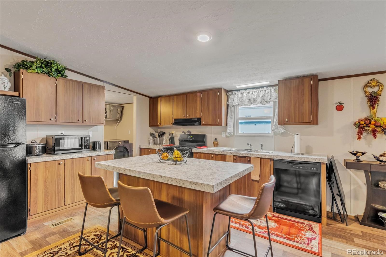 6500 E 88th