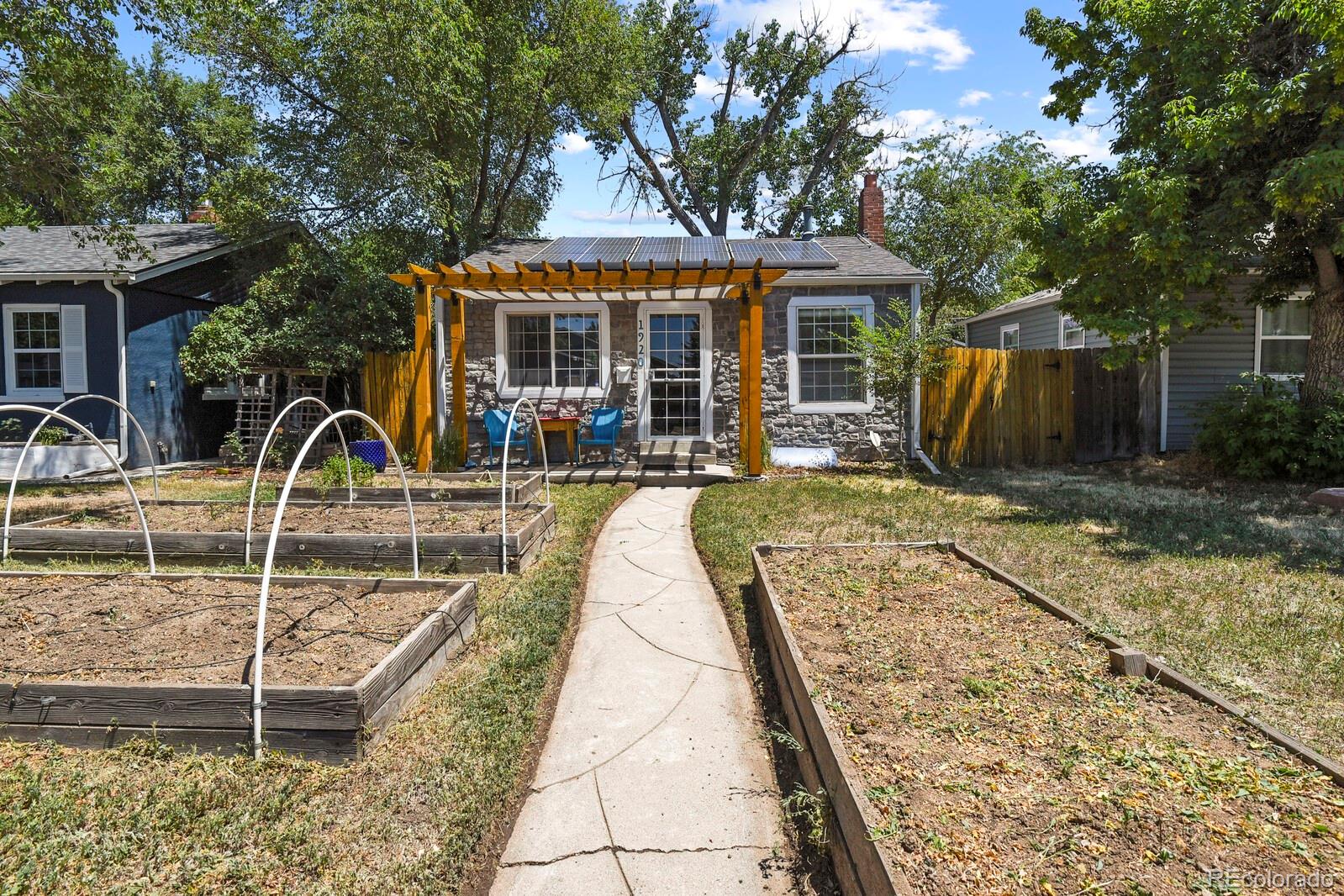 1920 Verbena Street